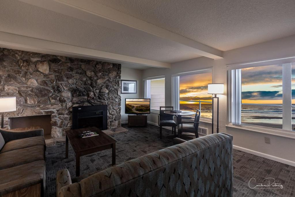 Driftwood Shores Resort Флоренс Экстерьер фото